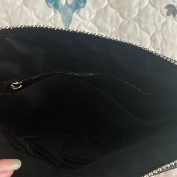 Crunchi Large Makeup bag-never used - Picture 3 of 5